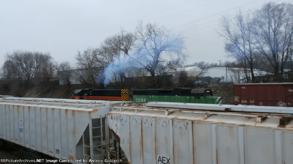 IAIS 706 & BN 2284 pass Roundhouse